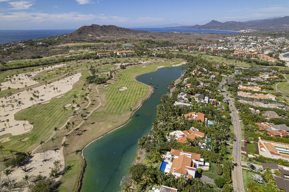 Lagos-del-mar-punta-mita