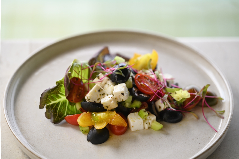 greek-salad-punta-mita-vehm